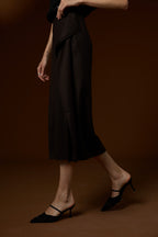 Elegant solid-color high-collar vest and skirt set