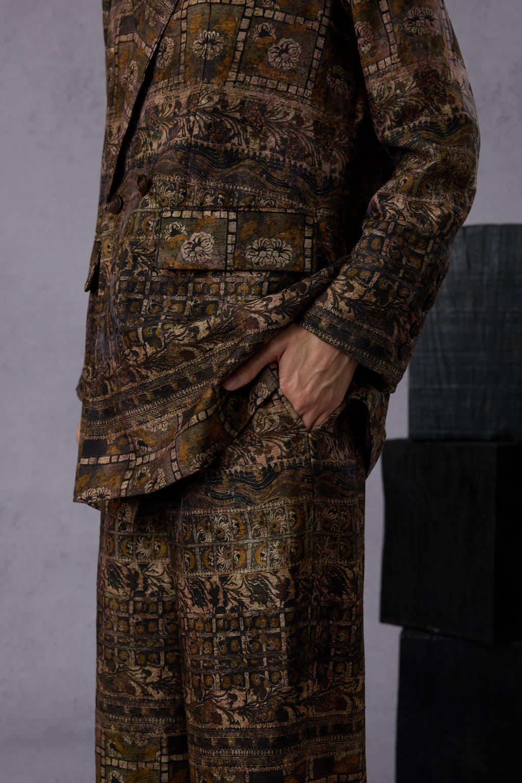Gui Xu Retro Print Top + Loose Wide Leg Long Pants Set