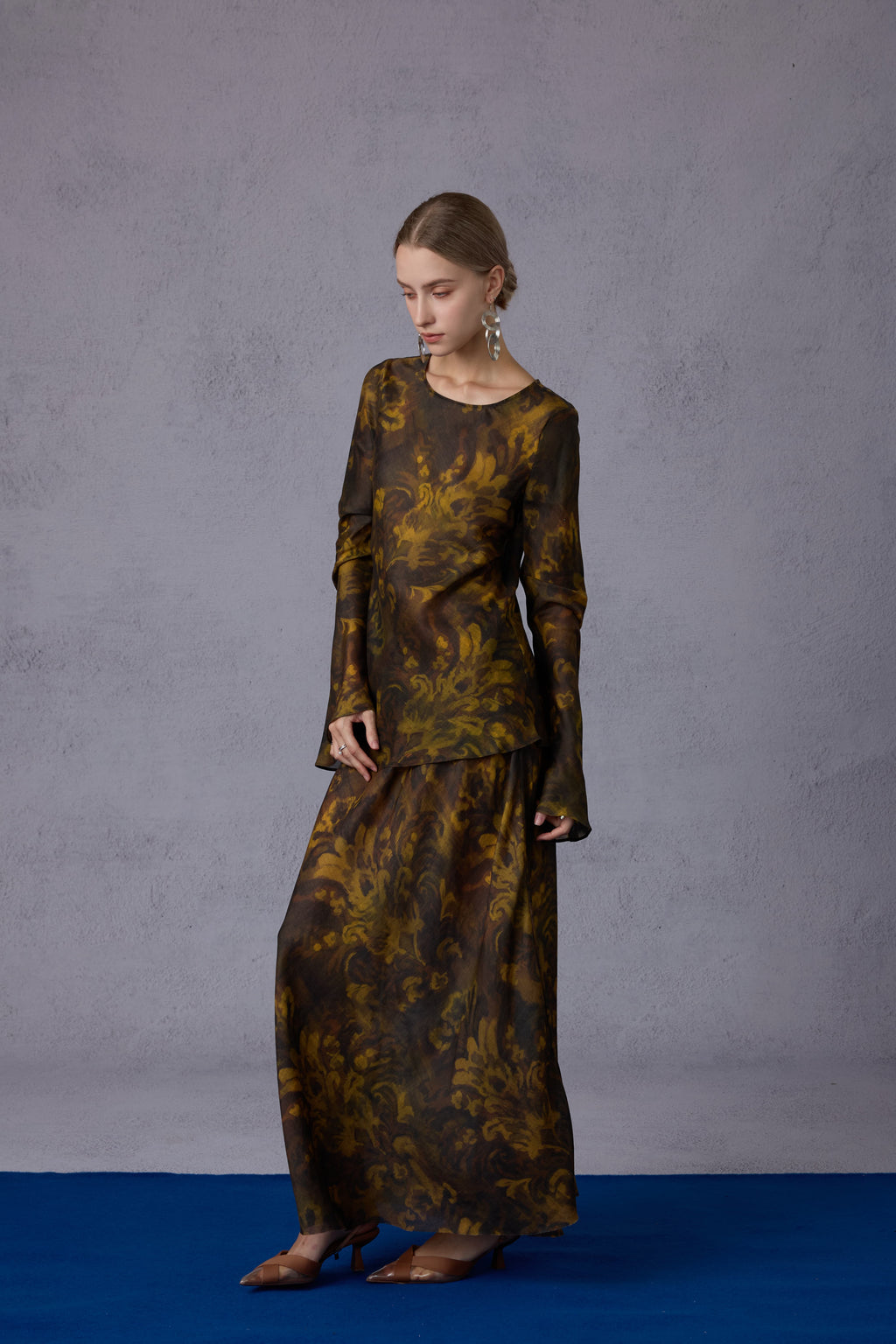Gilded Oil Painting Style Long-sleeve Top + Half Skirt