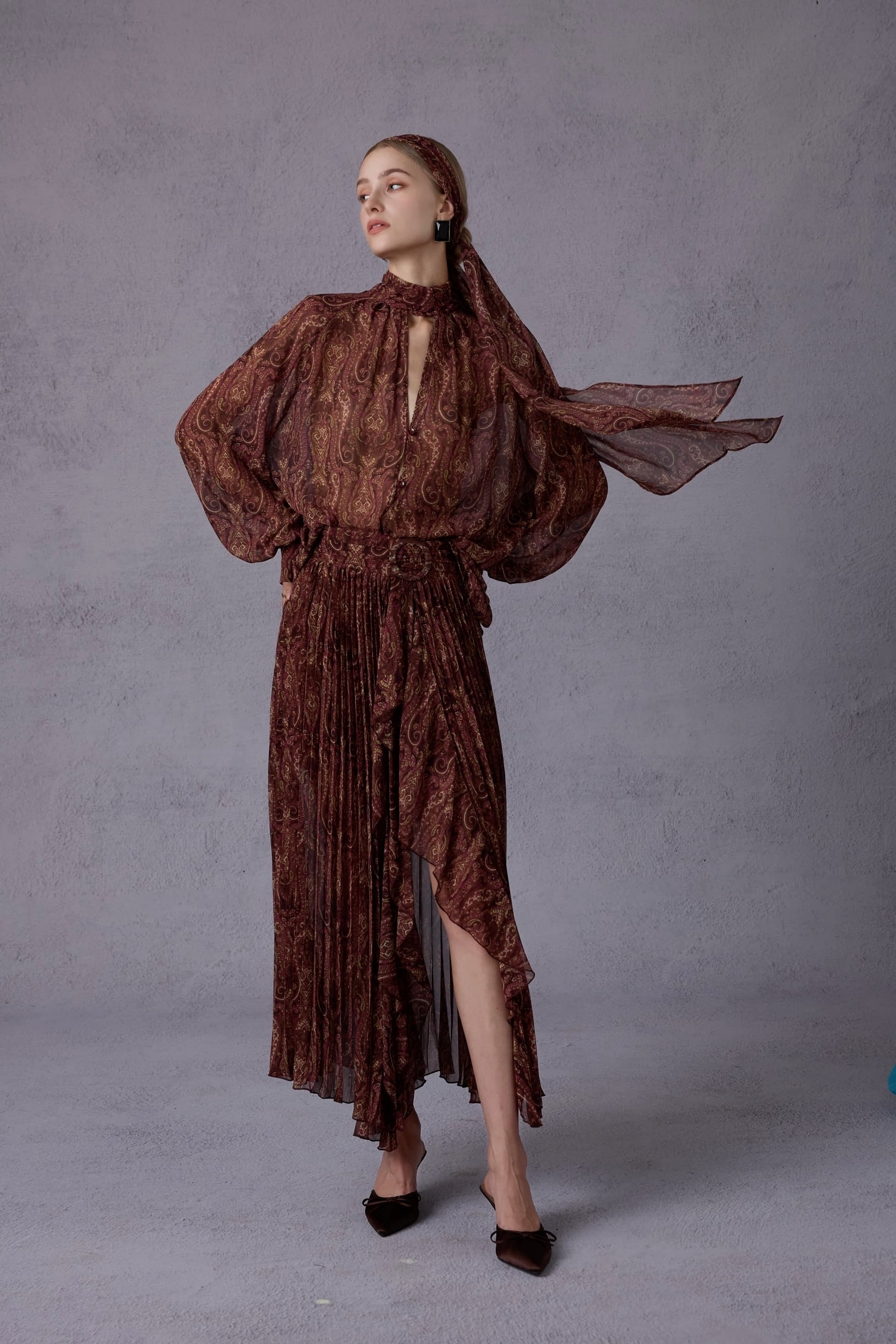 Cloud Yarn Flowing Light Gloss Long-sleeve Top + Half Skirt