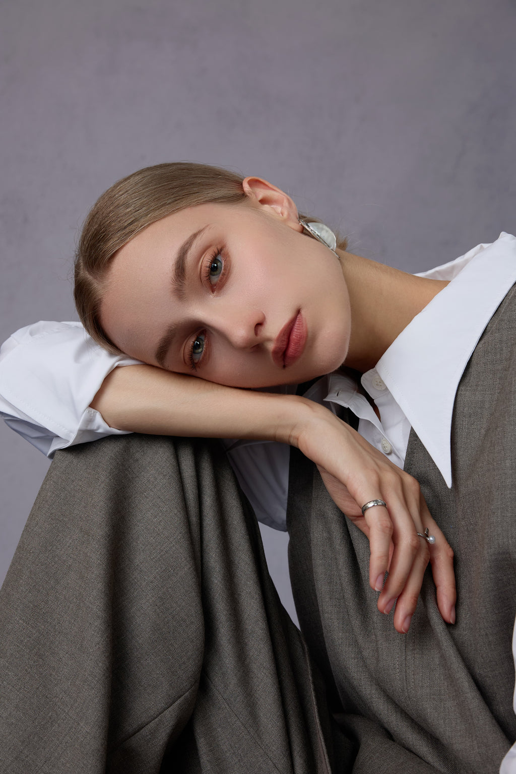 Cloud Luxury Commuting Worsted Wool V-Neck Vest + Shirt + Wide-Leg Pants Three-Piece Set