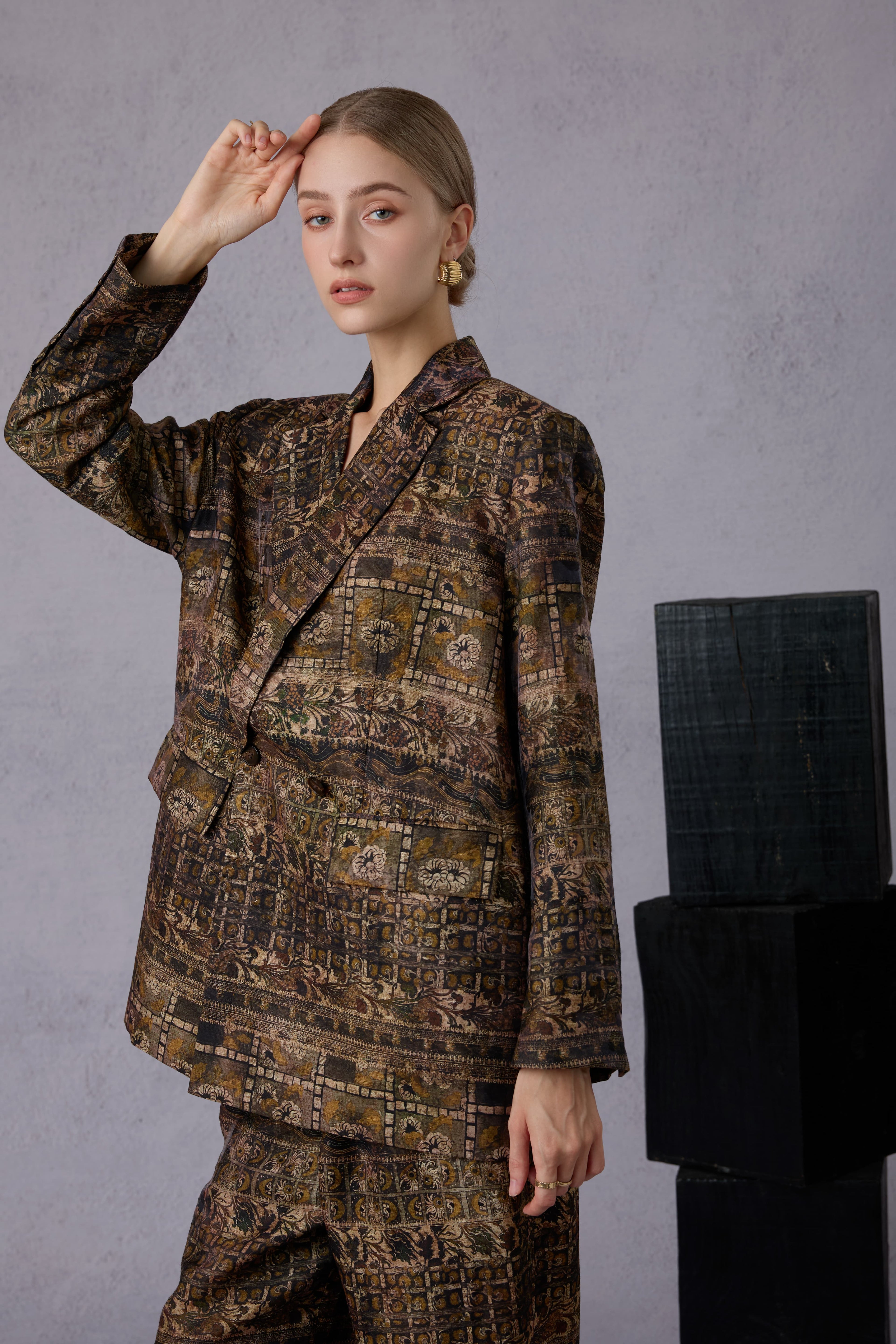 Gui Xu Retro Print Top + Loose Wide Leg Long Pants Set