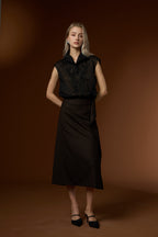 Elegant solid-color high-collar vest and skirt set