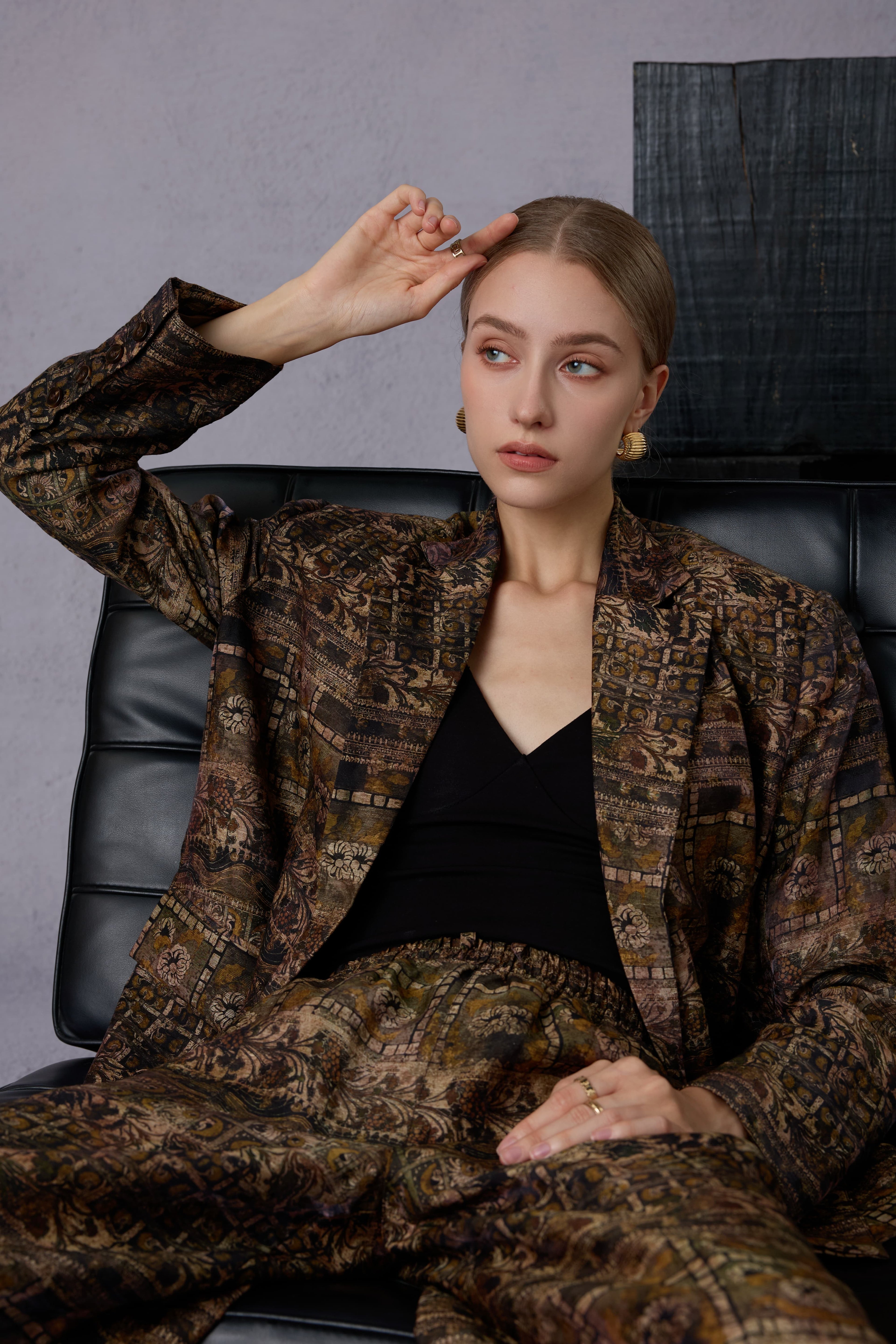 Gui Xu Retro Print Top + Loose Wide Leg Long Pants Set