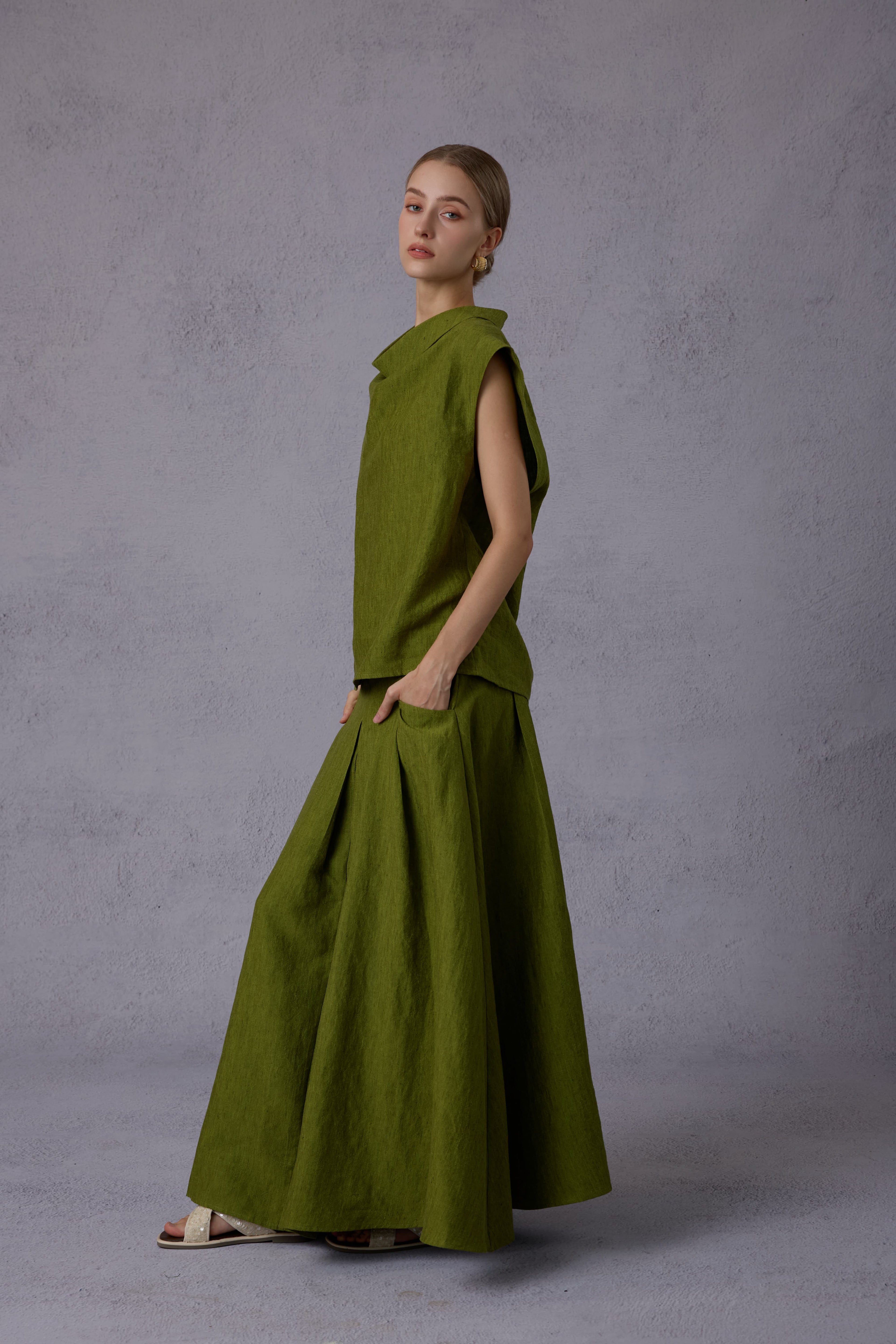 Wild Texture Hemp Sleeveless Top + Drape Big Swing Half Skirt Set
