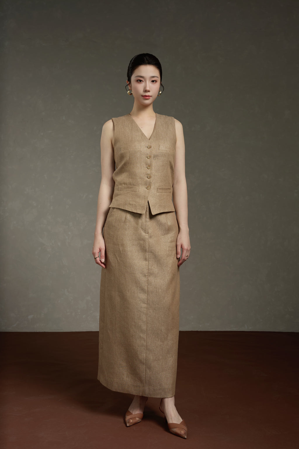 Jinhe Simple Light Minimalist Khaki Vest + Half Skirt